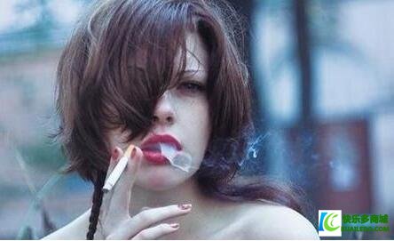 吸烟加速女性卵巢衰老