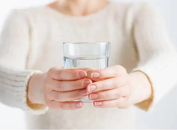 喝水能治病吗